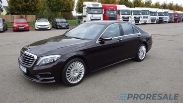 MERCEDES-BENZ S 500 4MATIC 4,7i 335 kW + sada letních kol